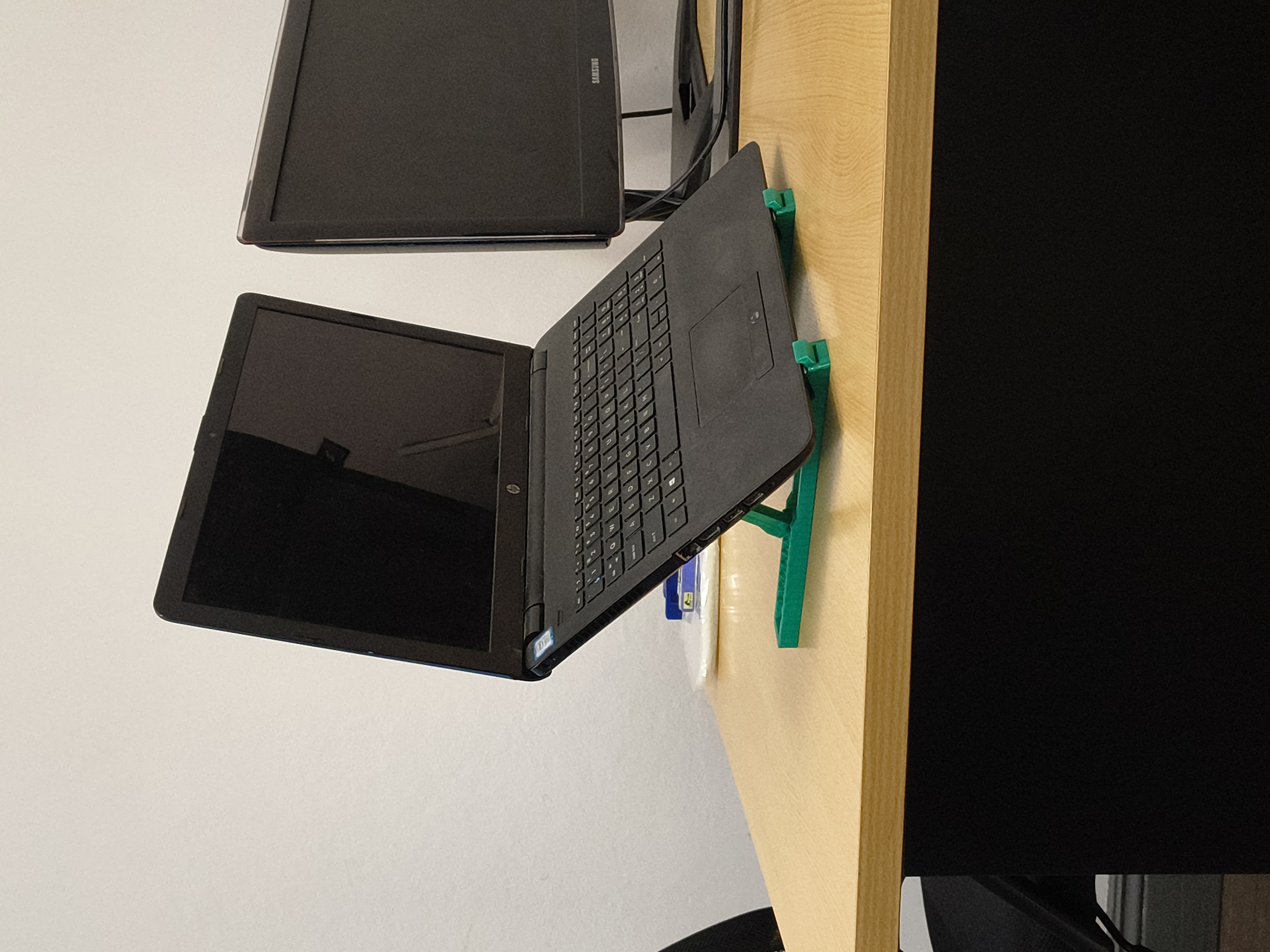 Soporte Ajustable para Notebook
